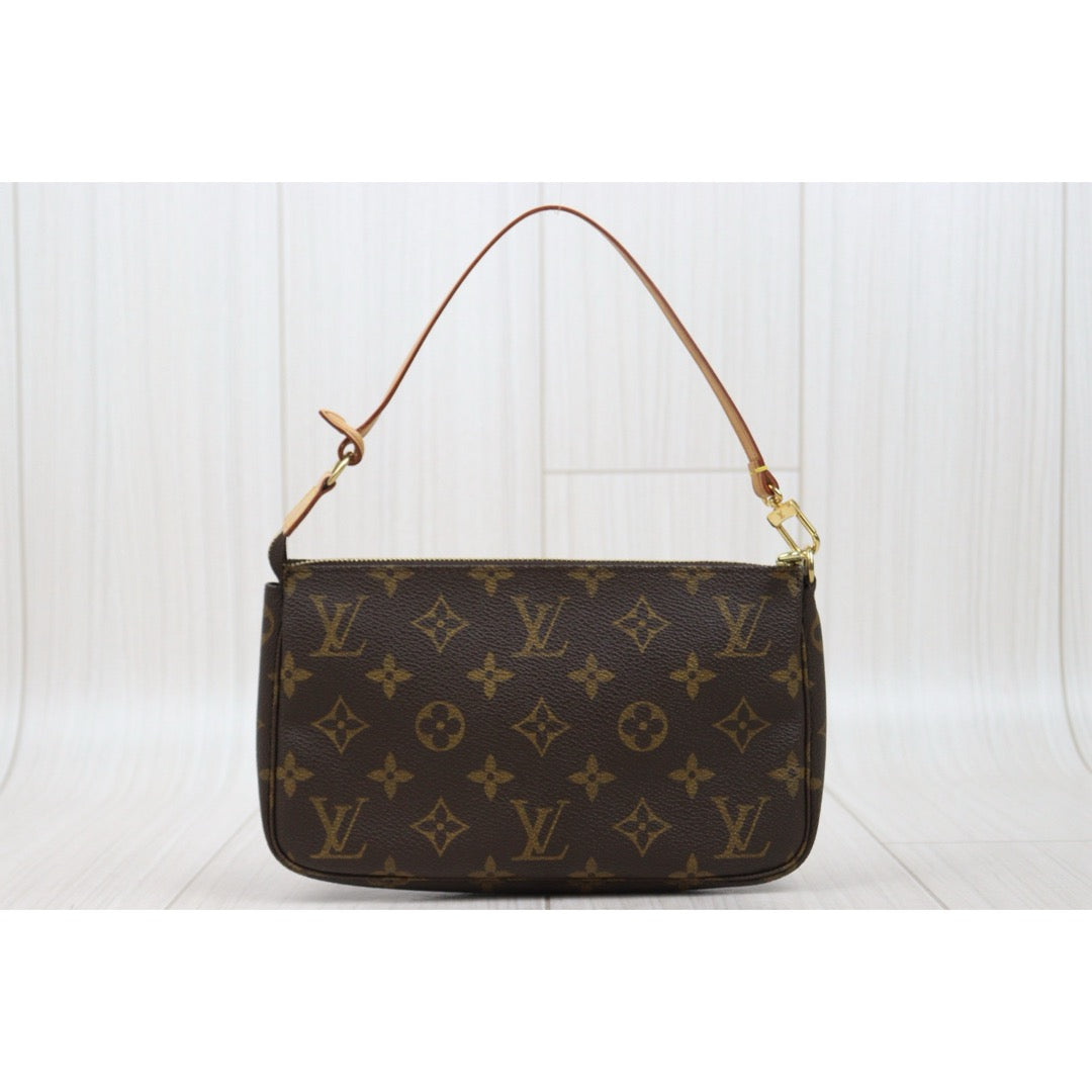 Very Good ( Rank A)｜LV Monogram Pochette Accessoires ｜25082704