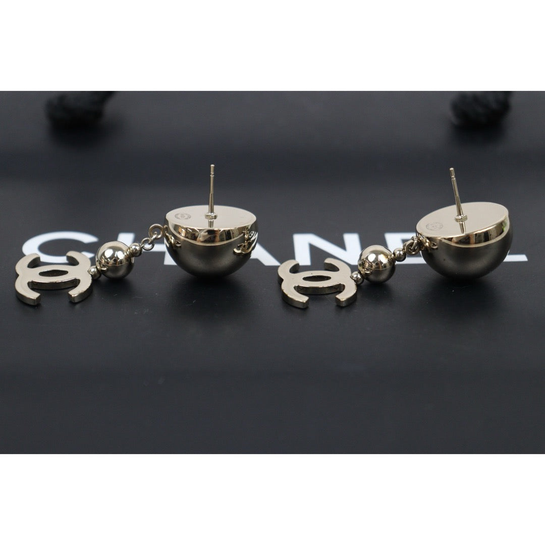 Very Good ( Rank A) ｜CHANEL Coco Mark Round Earrings ｜V25080718