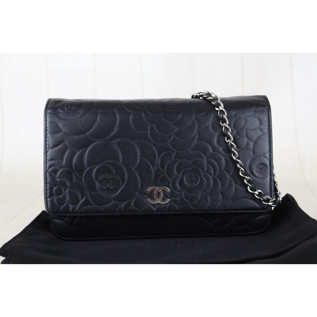 Include Entrupy Certificate of Authenticity｜Good ( Rank AB)｜CHANEL Lamb Skin Camellia WOC Chain Bag Black  Made In 2012 Year｜S26090730