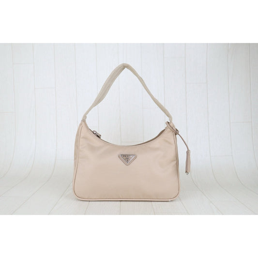 Include Entrupy Certificate of Authenticity｜Very Good ( Rank A) ｜ PRADA HOBO HandBag Current Model｜H25043007