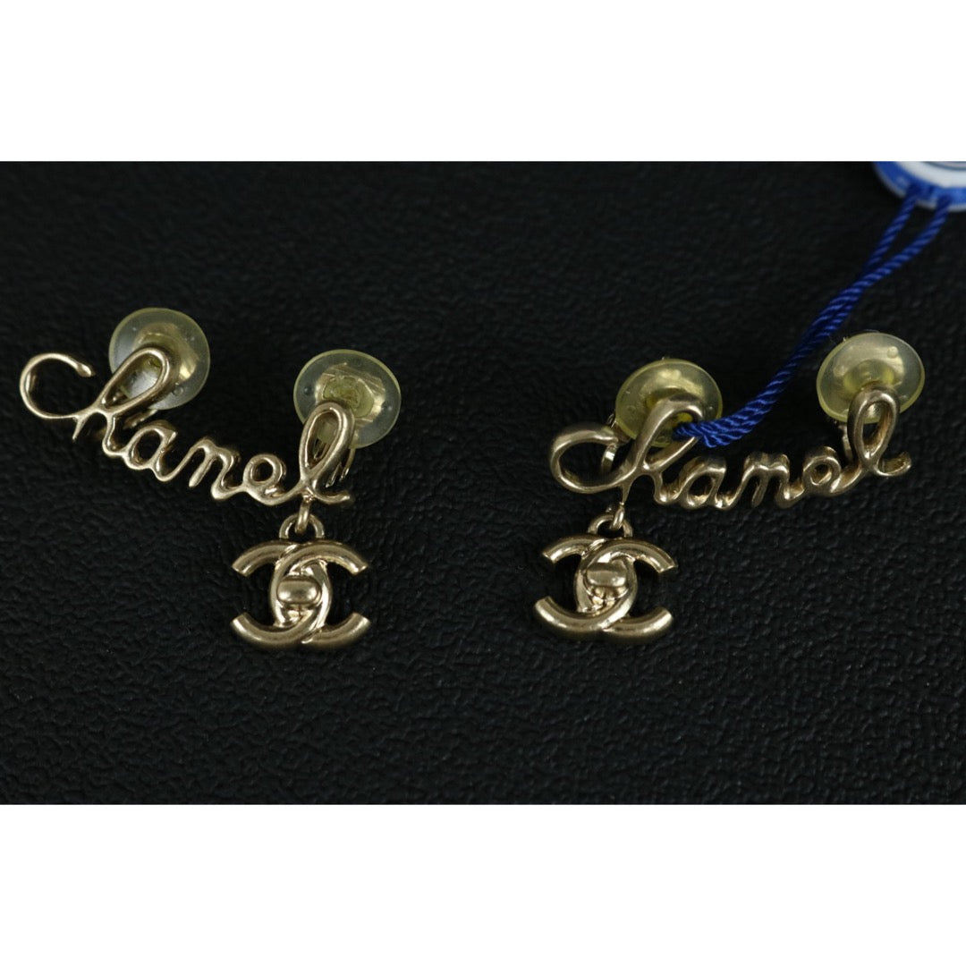 Very Good ( Rank A)｜CHANEL Vintage  Gold Plating Ear Caffs｜W25081406