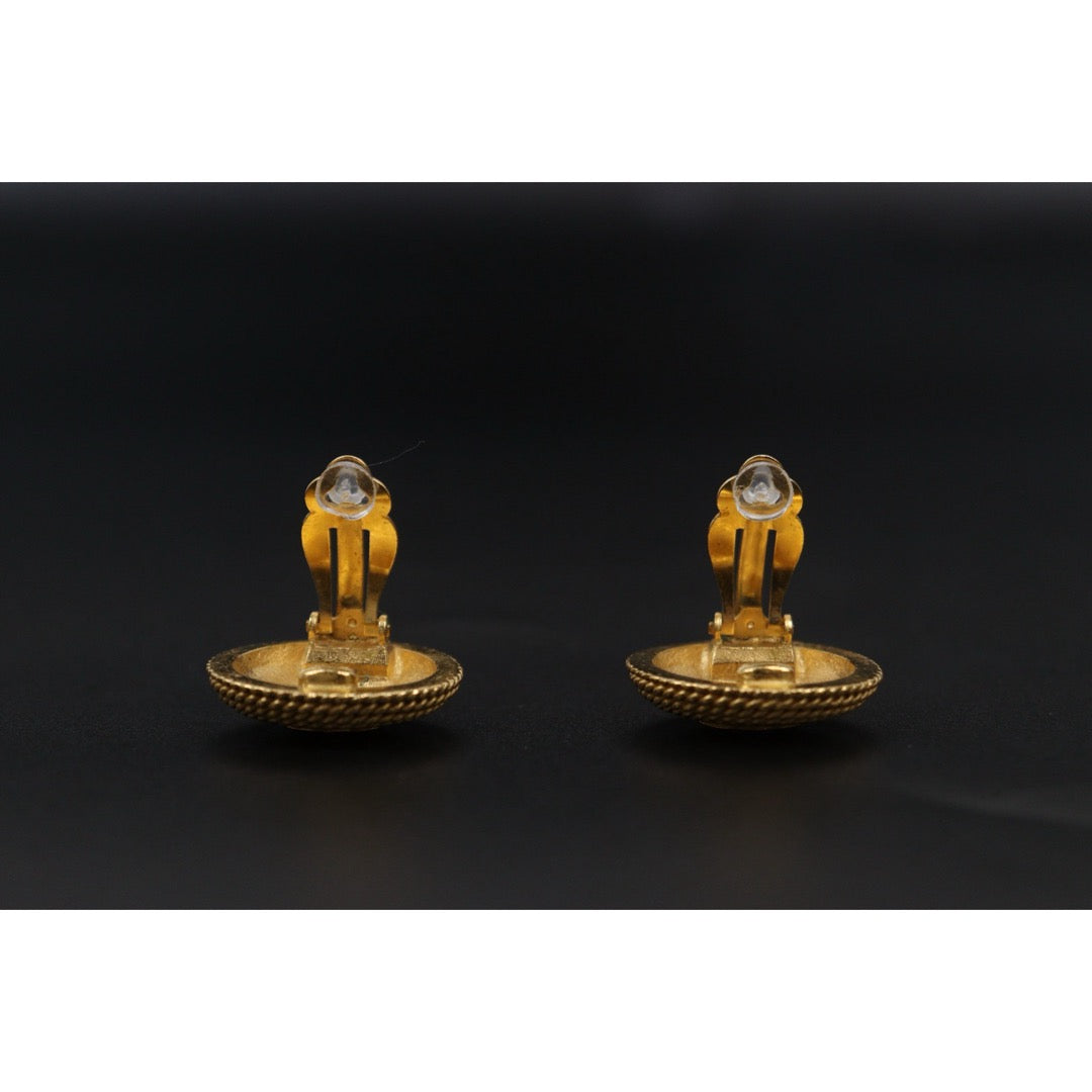 Very Good ( Rank A) ｜ CHANEL Coco Mark  Braided Pattern Gold Earrings Made In 1996Year ｜25111003