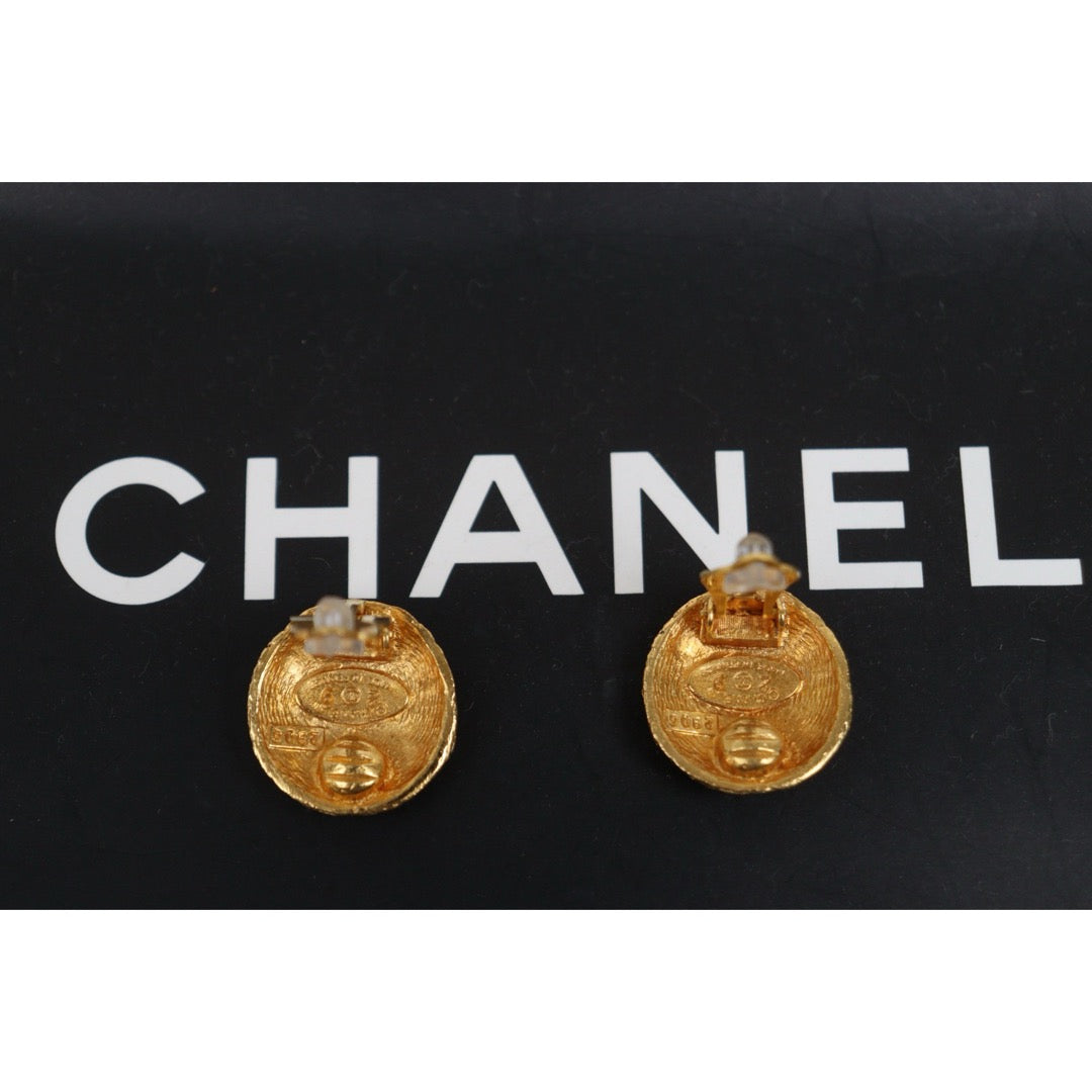 Very Good ( Rank A) ｜ CHANEL Coco Mark  Woven Pattern Gold Earrings Made In 1992Year ｜25102304