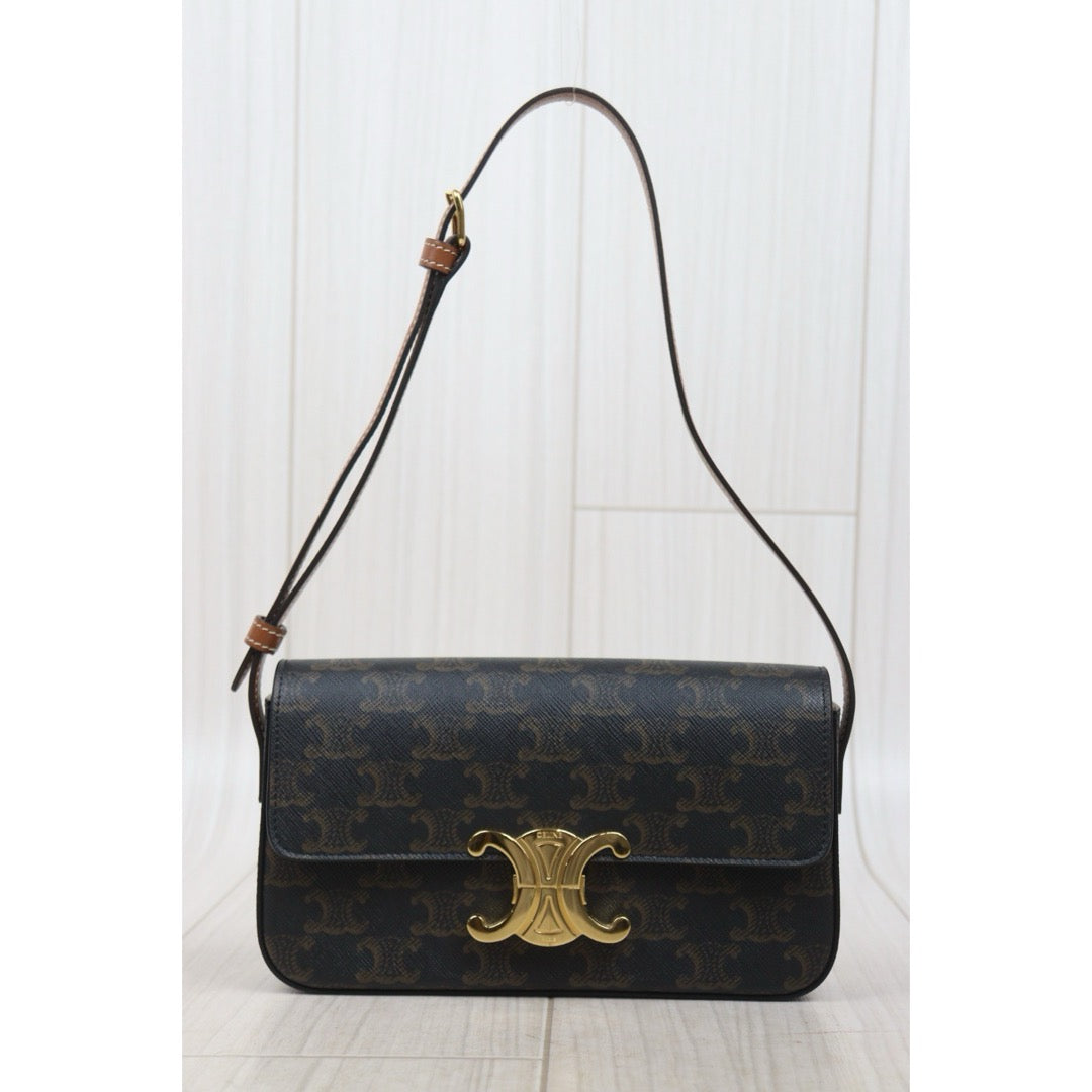 Very Good ( Rank A)｜ CELINE Macadam Triomphe Shoulder Bag  Golden Hardware｜S25110416