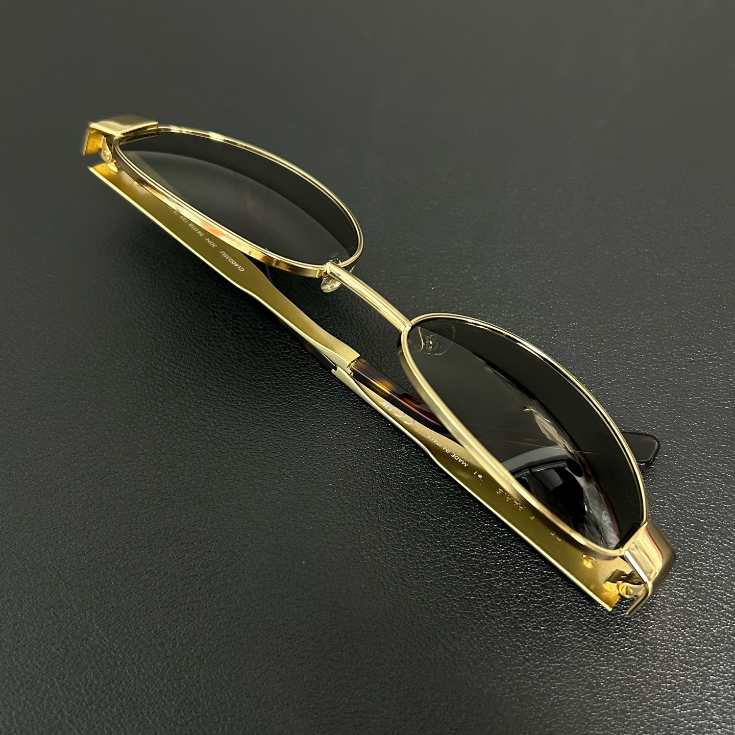 Very Good ( Rank A)｜ CELINE sunglasses