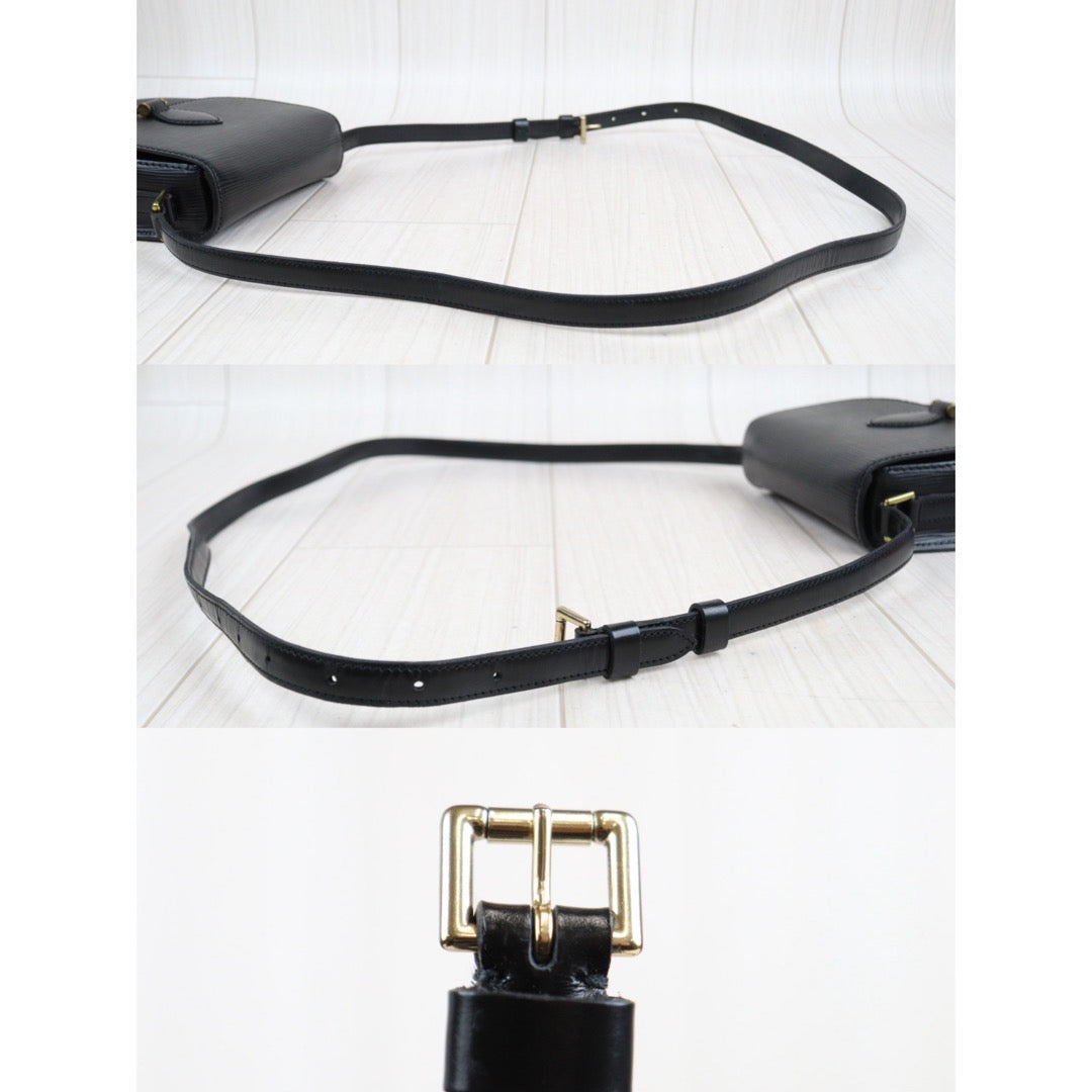 Rank AB ｜ LV Epi Saint Cloud PM Shoulder Bag ｜V23113017