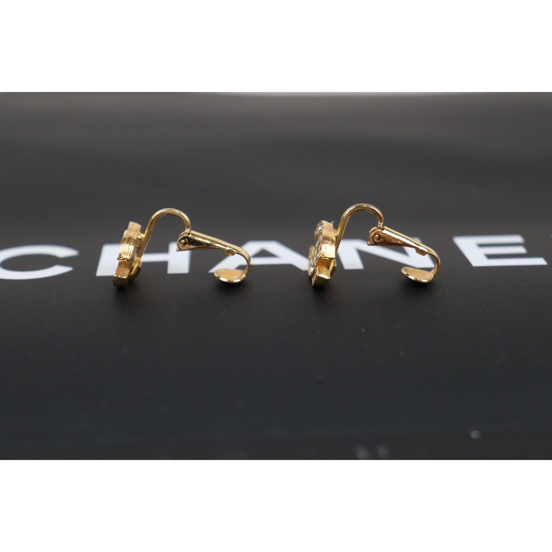 Rank A ｜CHANEL COCO Mark Diamond Vintage Earrings ｜24020821