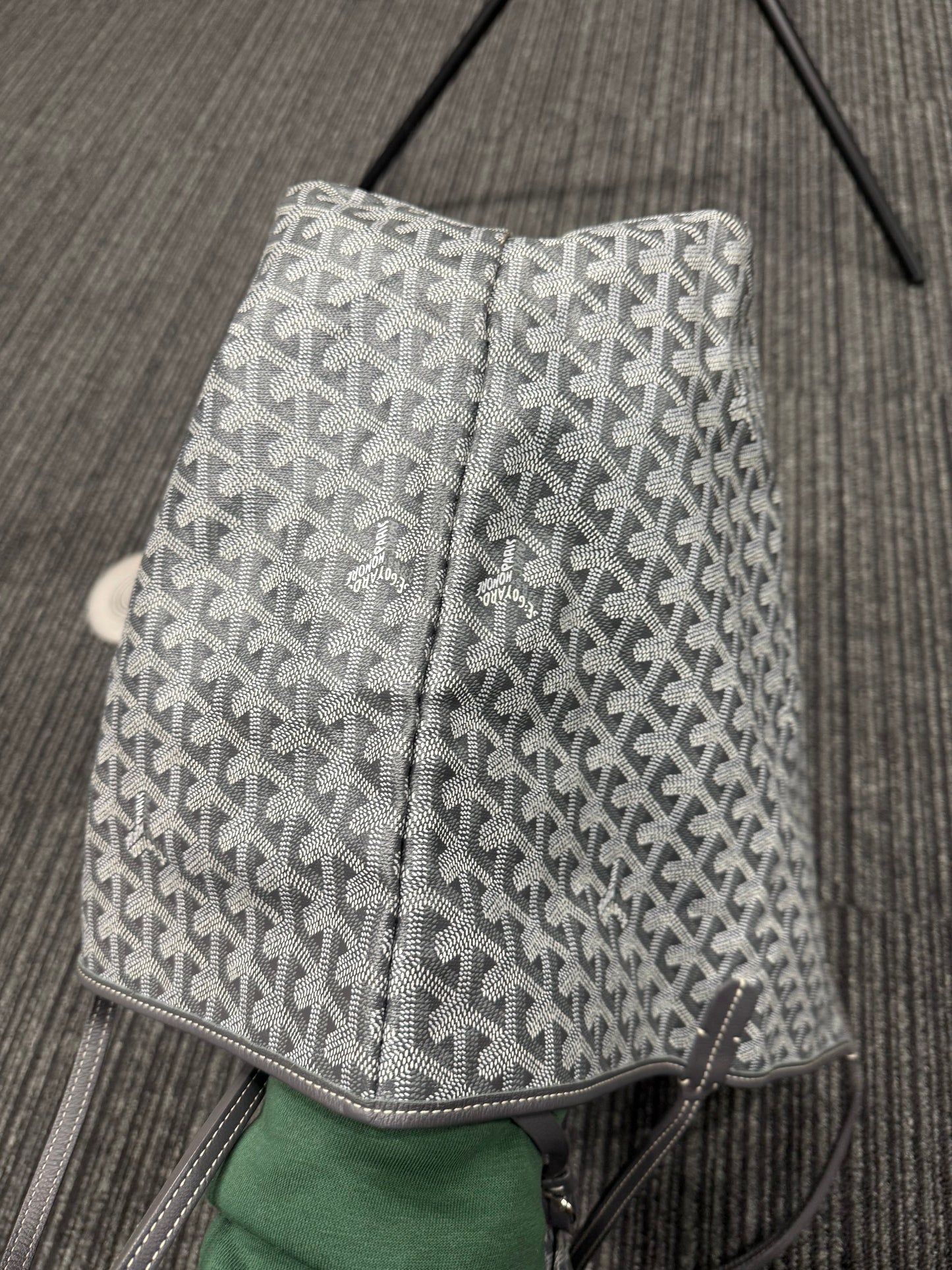 First installment 1/3｜Good ( Rank AB)｜ Goyard Saint-Louis GM Tote Bag Grey｜S24111213