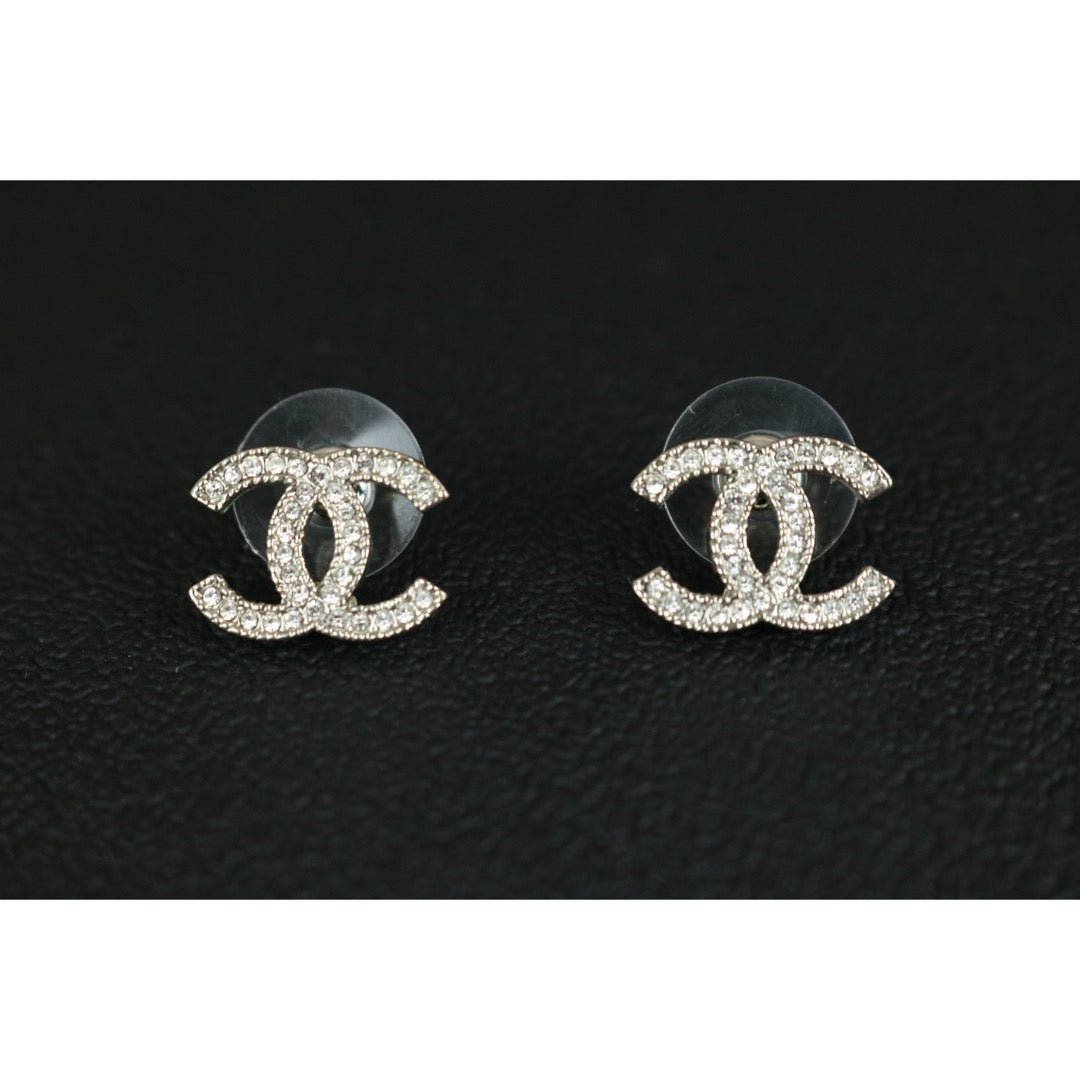 Very Good ( Rank A) ｜ CHANEL Coco Mark Silver Rhinestone Earrings Made In 2015Year ｜S25121109
