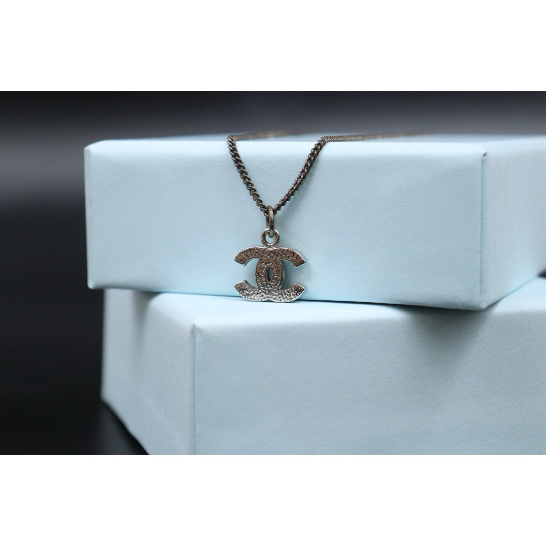 Good ( Rank AB) ｜CHANEL COCO Mark Rhinestone Necklace Silver｜V25070203