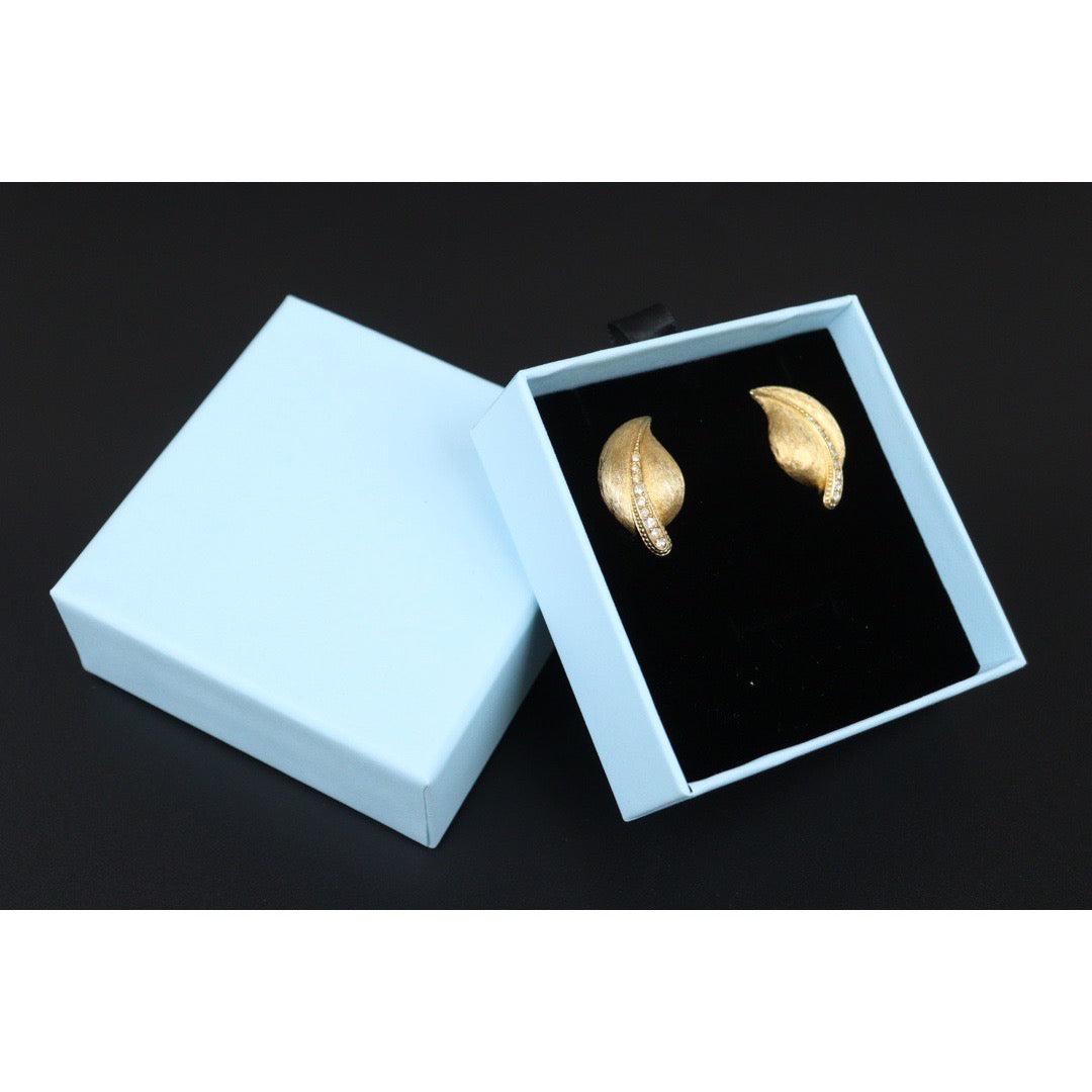 Very Good ( Rank A) ｜ Dior  Earring Gold Plated｜Q24041507