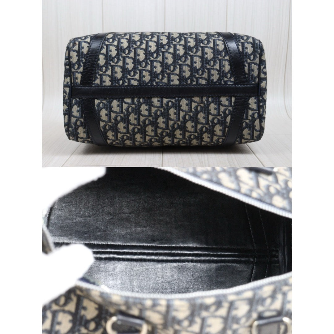 Include Entrupy Certificate of Authenticity｜Good ( Rank AB) ｜ Dior Trotter  Poston 30 HandBag  ｜26020617