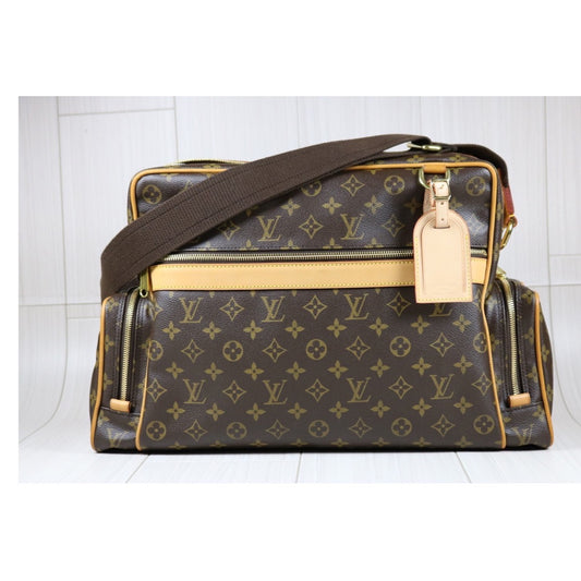 Excellent（Rank SA）｜ LV Monogram Sack Squish Shoulder Bag ｜S24032702