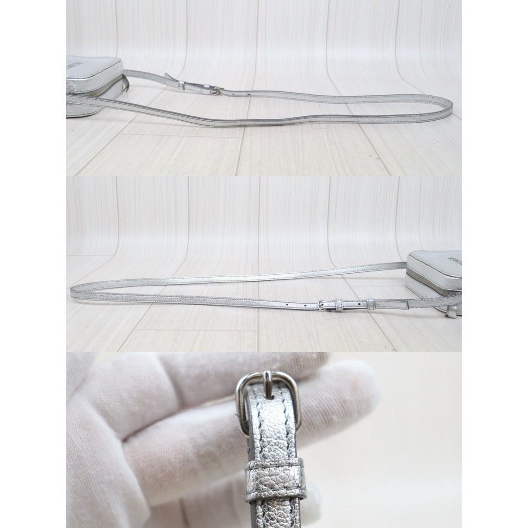 Good ( Rank AB)｜Balenciaga Everyday XS Camera Bag Silver｜P25080603
