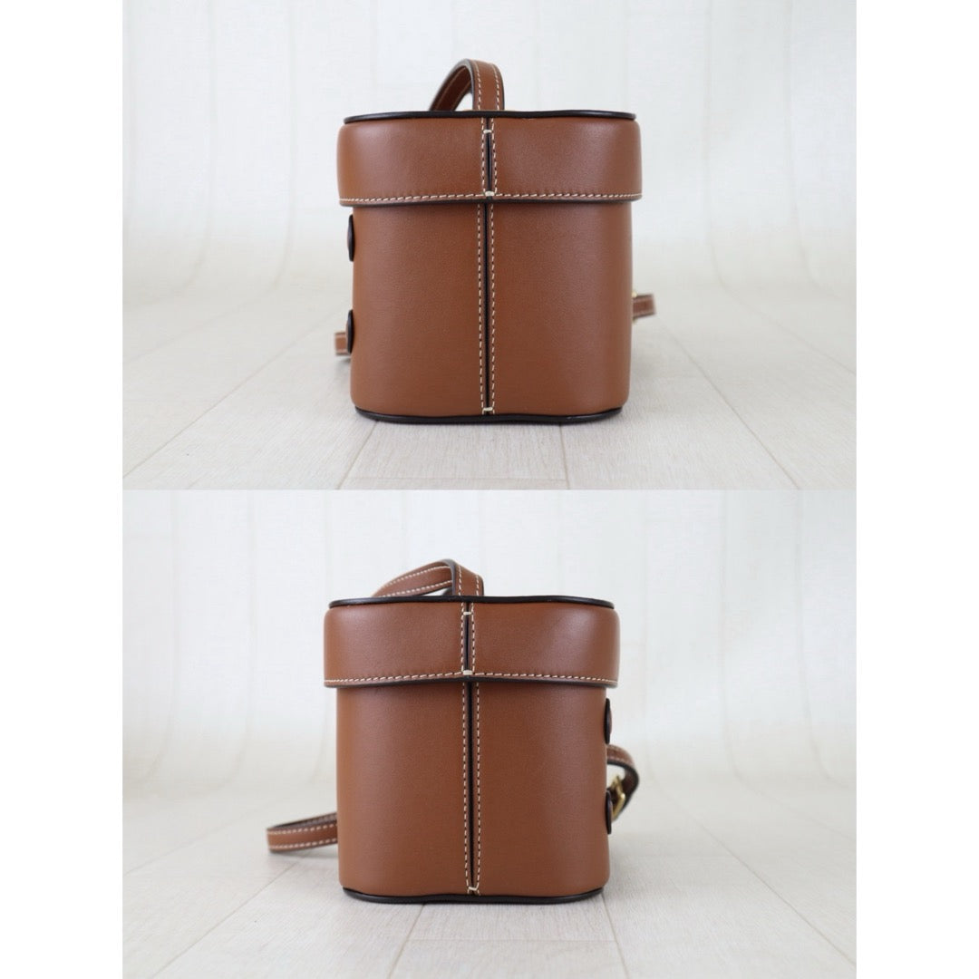 Include Entrupy Certificate of Authenticity｜Very Good ( Rank A)｜ CELINE Box Triomphe Calf Leather Shoulder Bag Caramel PM ｜S26052003