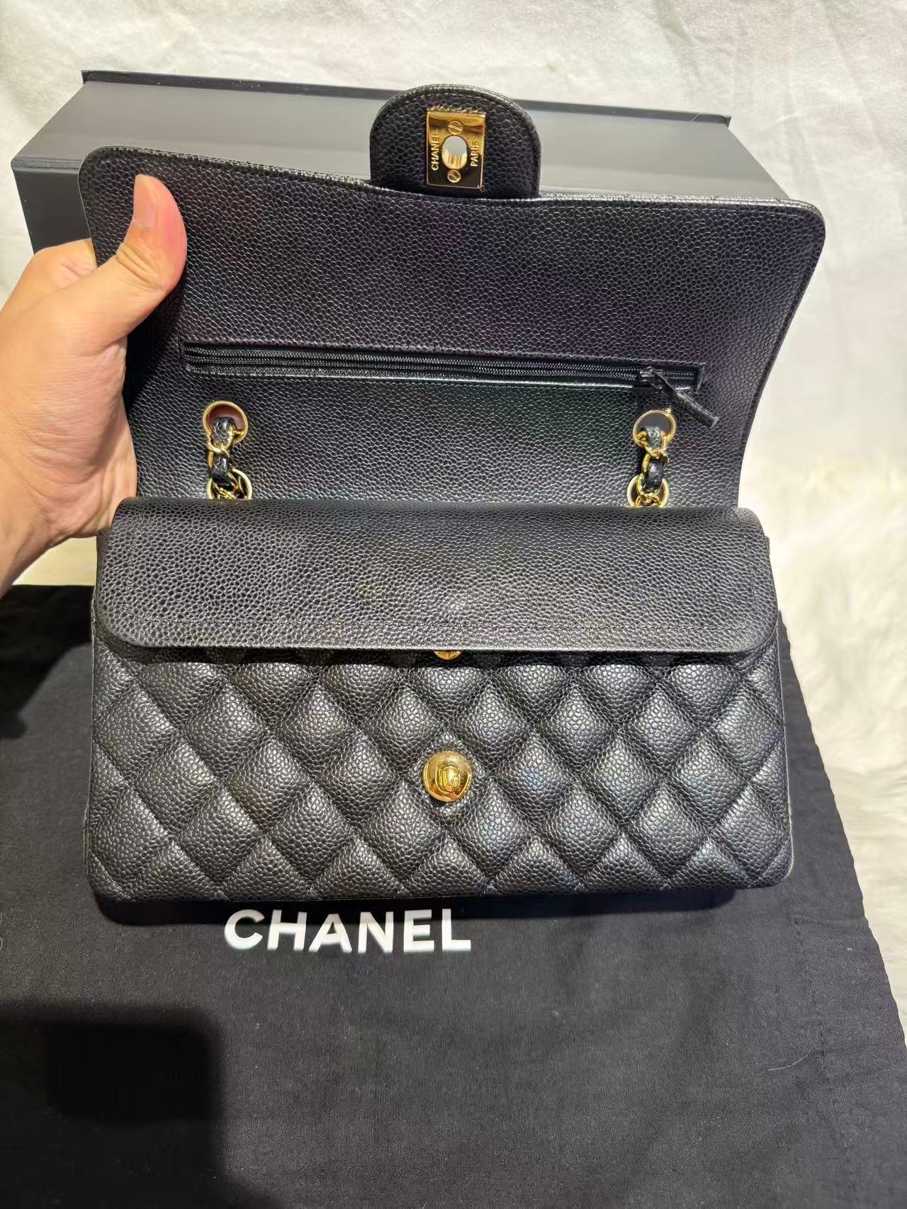 Include Entrupy Certificate of Authenticity｜Very Good ( Rank A)｜CHANEL Caviar Skin Matrasse Chain Double Flap 25 Shoulder Bag Black