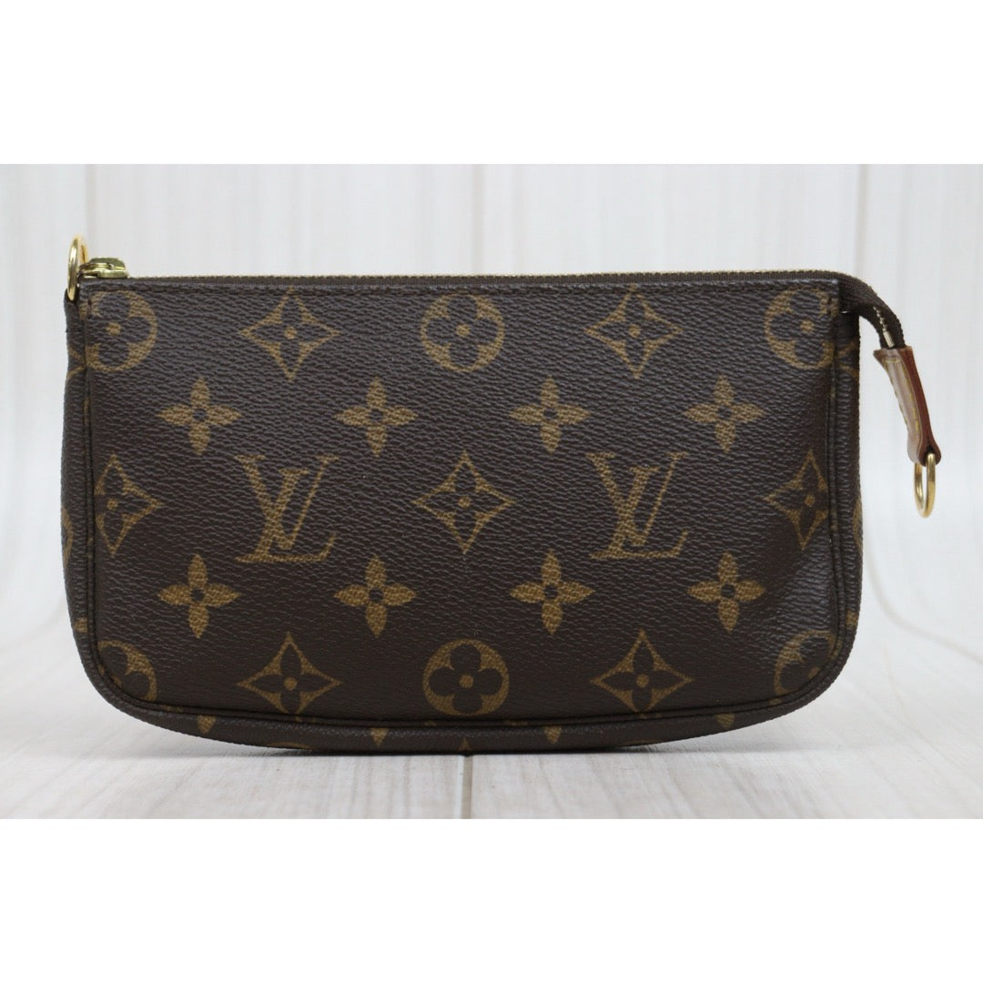 Good ( Rank AB)｜LV Monogram Pochette Accessoires MM｜25111316