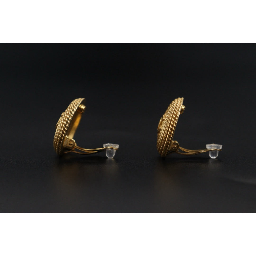 Very Good ( Rank A) ｜ CHANEL Coco Mark  Braided Pattern Gold Earrings Made In 1996Year ｜25111003