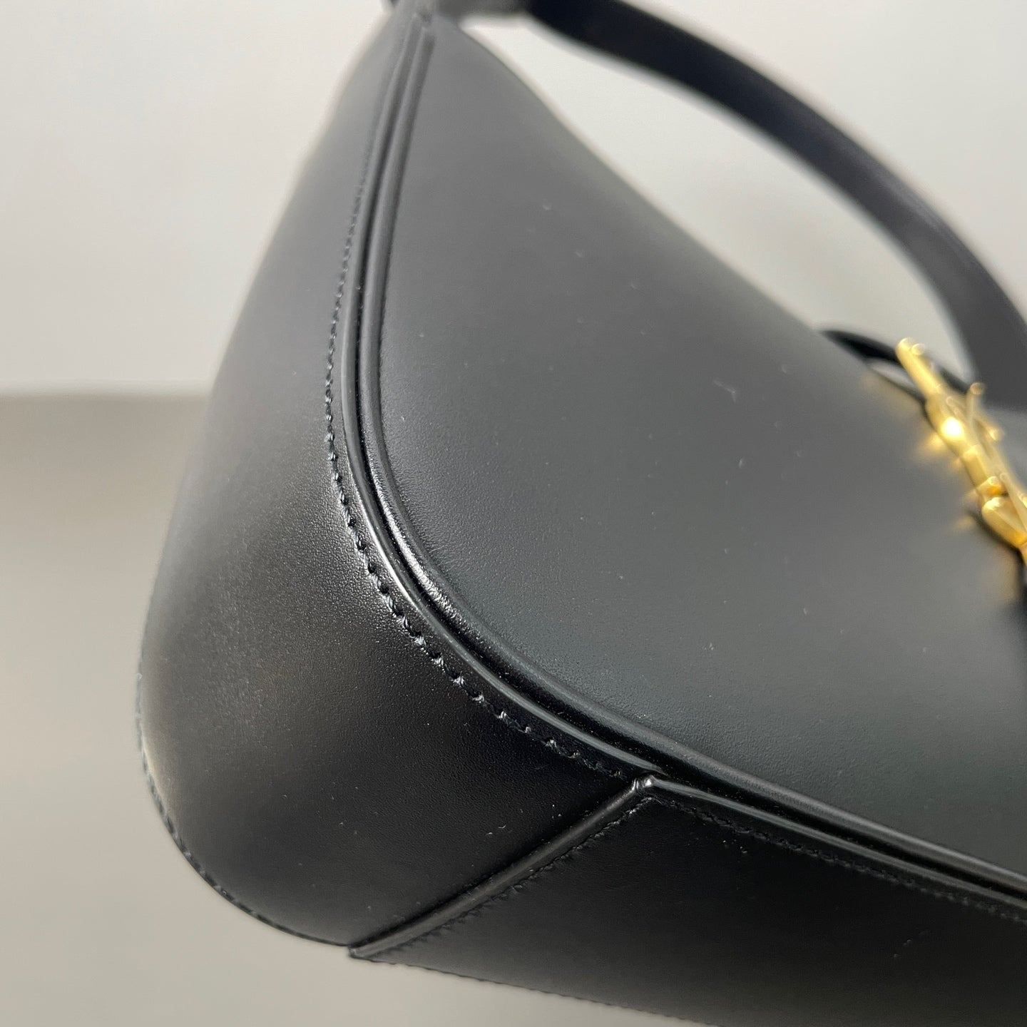 third installment 3/3 ｜ Include Entrupy Certificate of Authenticity｜Very Good ( Rank A)｜  Saint Laurent YSL Hobo Shoulder Bag