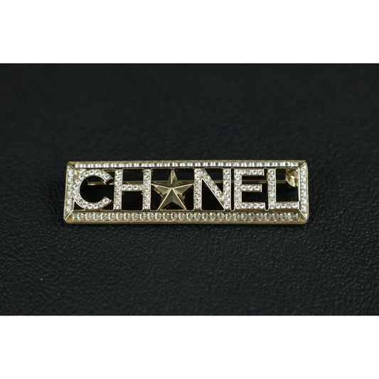 Include Authentic Detective Certificate of Authenticity｜Very Good ( Rank A)｜ CHANEL A17C Logo Rhinestone Brooch Made In 2017Year ｜S26050706