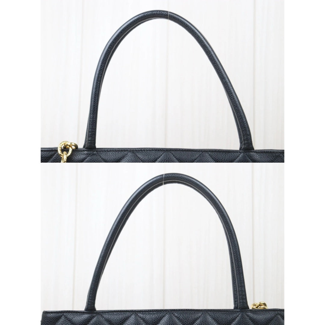 Good ( Rank AB)｜ CHANEL Caviar Skin Leather Calf Leather Tote Bag Black Made In 2000～2002Year｜V24100401