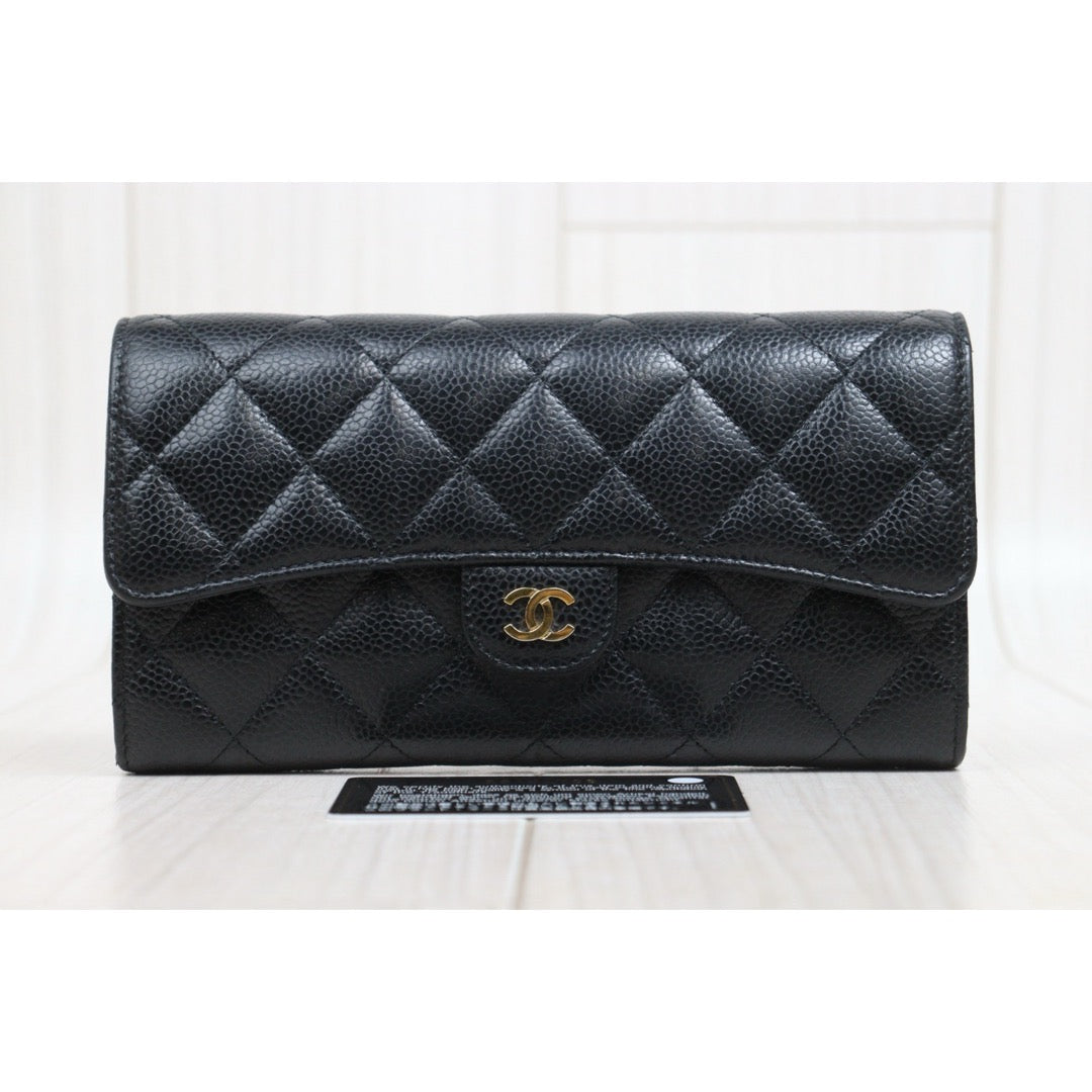 Include Entrupy Certificate of Authenticity｜Good ( Rank AB) ｜CHANEL Caviar Skin Black Long Wallet Made In 2019-2020Year｜26052805