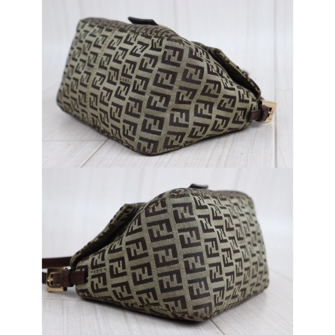 Rank AB｜ FENDI Mamma Shoulder Bag ｜23120502
