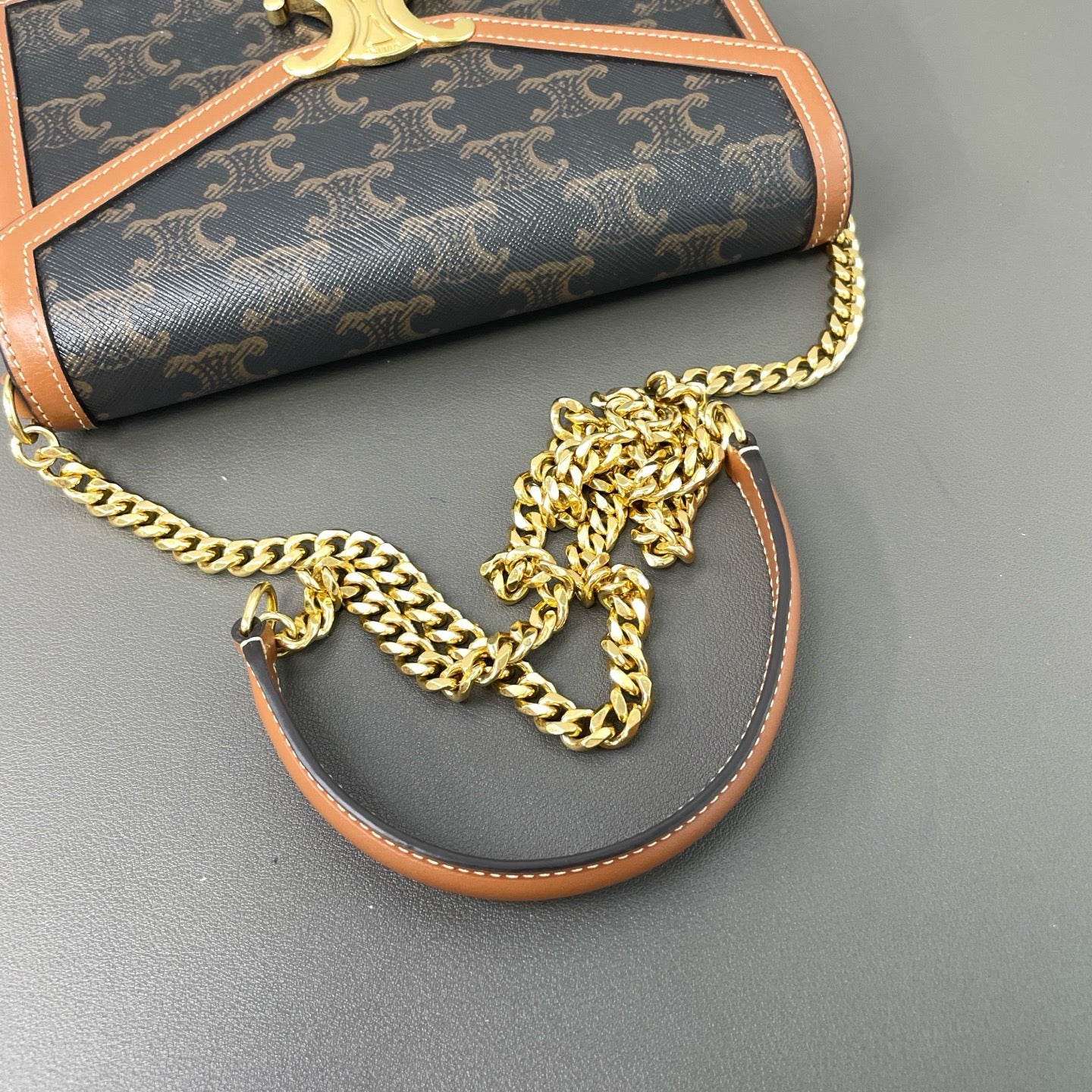 Include Entrupy Certificate of Authenticity｜Very Good ( Rank A) ｜ CELINE Macadam Triomphe Shoulder bag