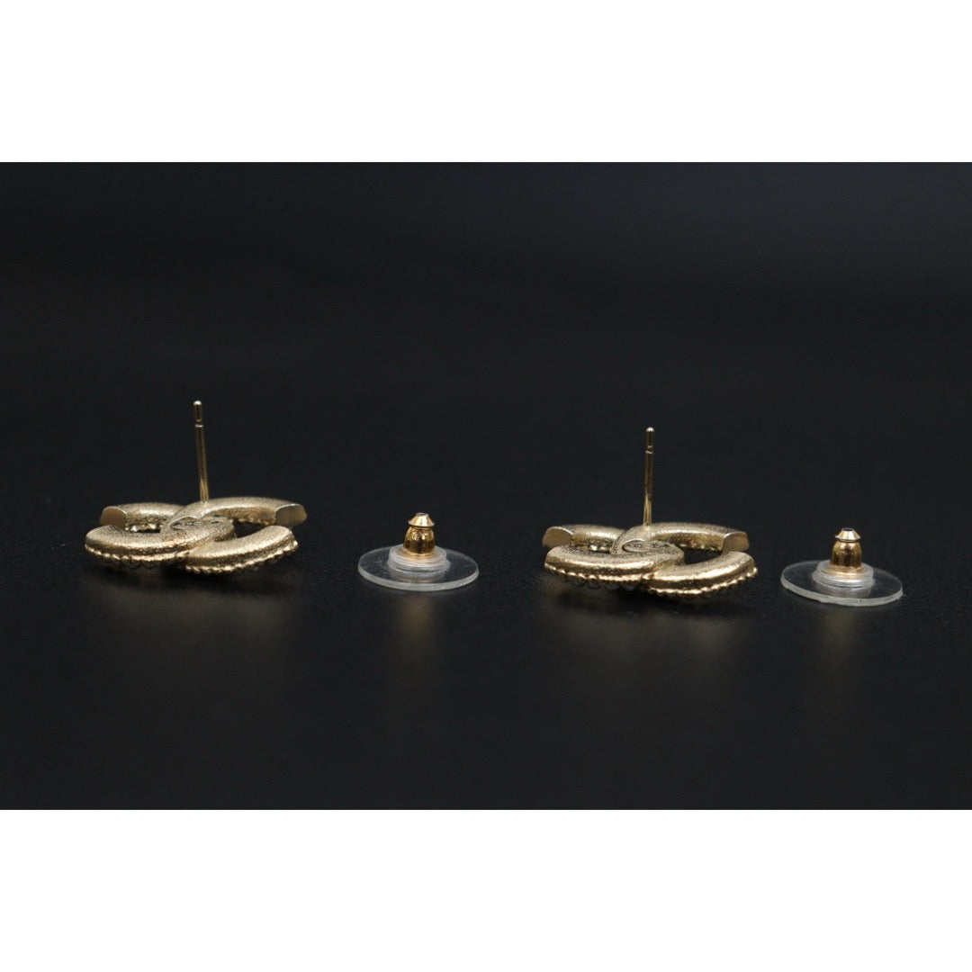 Include Authentic Detective Certificate of Authenticity｜Very Good ( Rank A) ｜CHANEL C16V COCO Mark Pearl Earrings Made In 2016Year｜S26031014