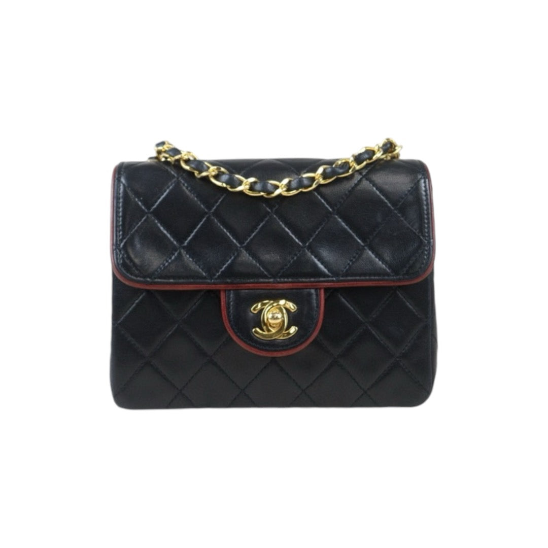 Good ( Rank AB)｜ CHANEL Lanbskin Square 17  Shoulder Bag Black Made In 1989～1991Year ｜P24083004