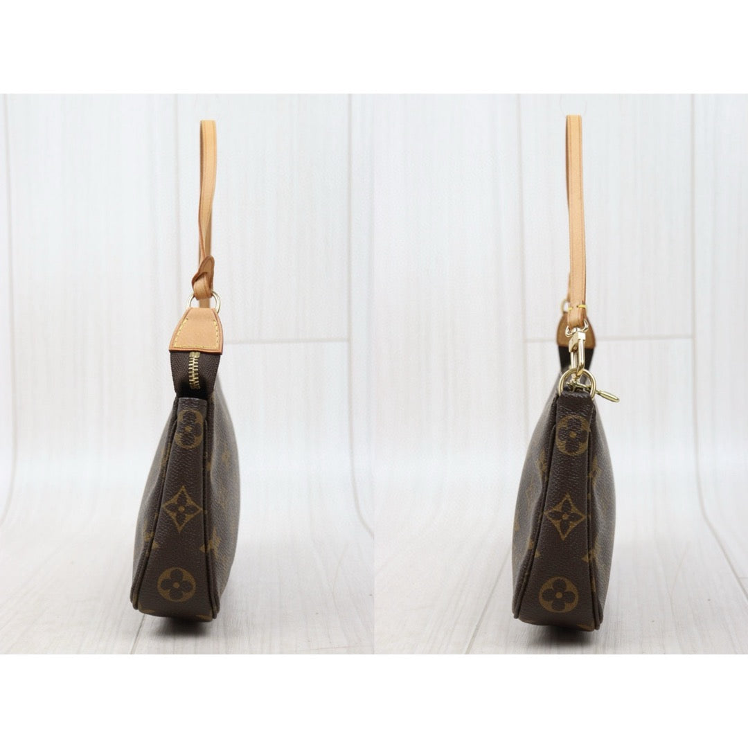Very Good ( Rank A) ｜ LV Monogram Pochette Accessoires ｜25052211