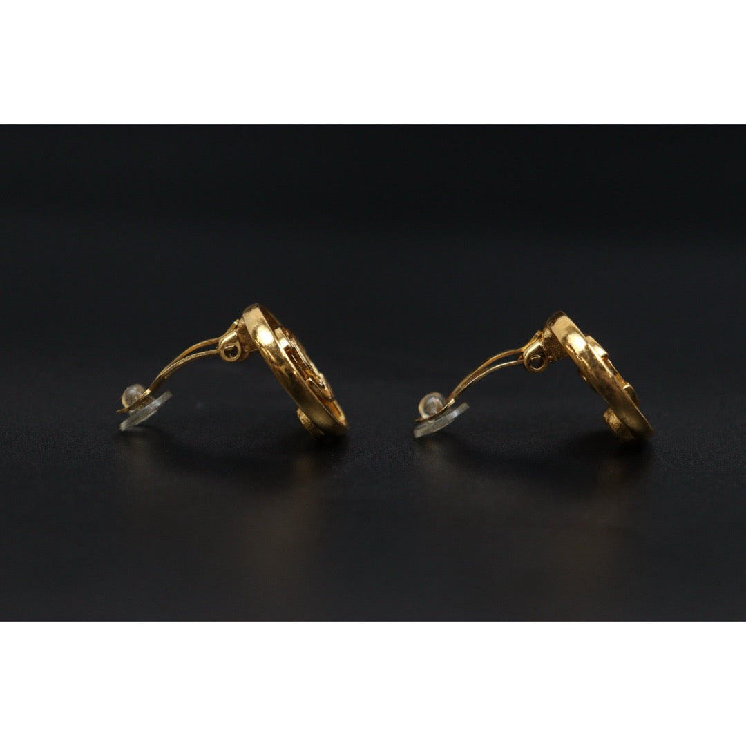 Include Authentic Detective Certificate of Authenticity｜Very Good ( Rank A) ｜CHANEL 03P Coco Mark Golden Earrings Made In 2003 Year ｜26052102