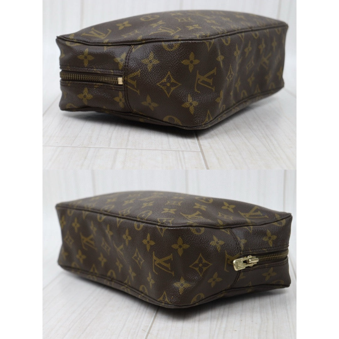 Very Good ( Rank A)｜ LV Truth Toilet 28 Monogram Makeup Pouch｜Q24120502