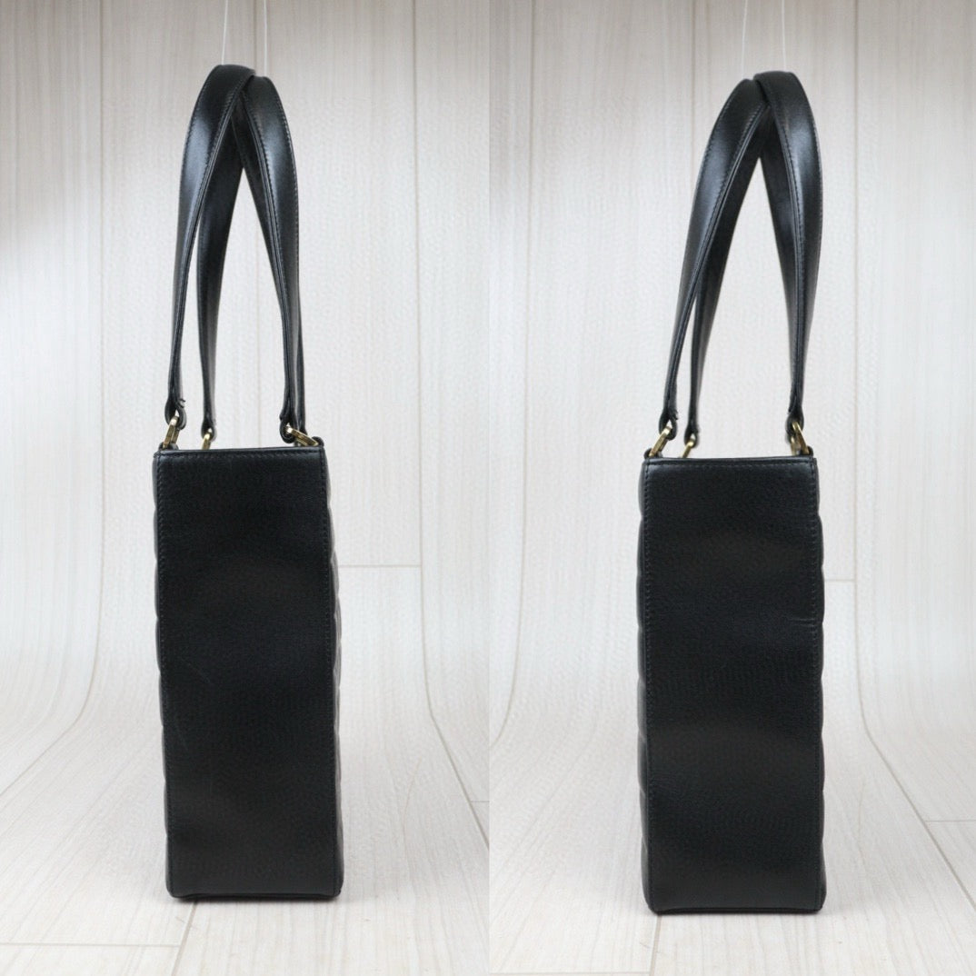 Good ( Rank AB)｜ CHANEL Choco Bar Lambskin Shoulder Bag Black Made In 2002～2003 Year ｜P24073006