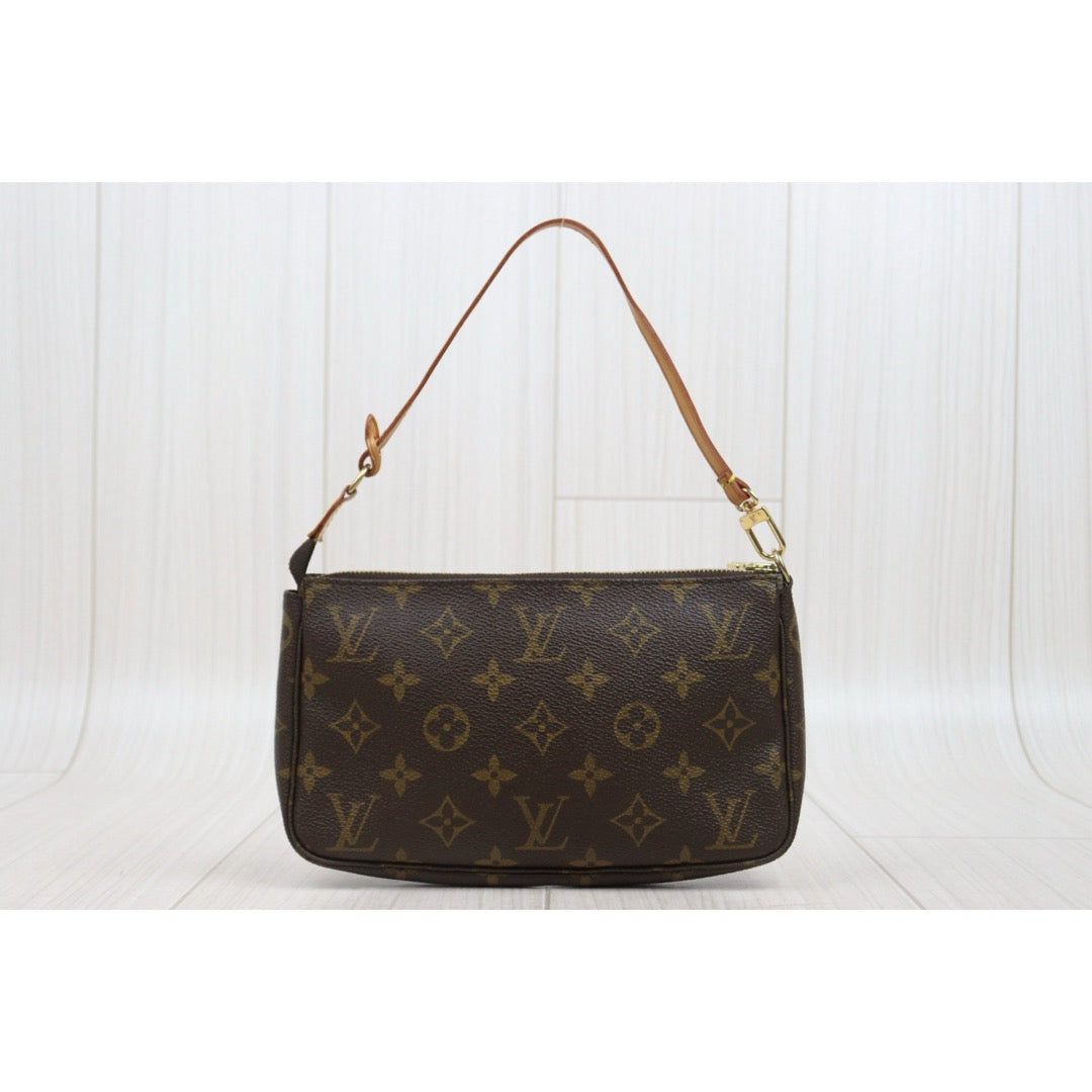 Good ( Rank AB)｜LV Monogram Pochette Accessoires ｜25101604