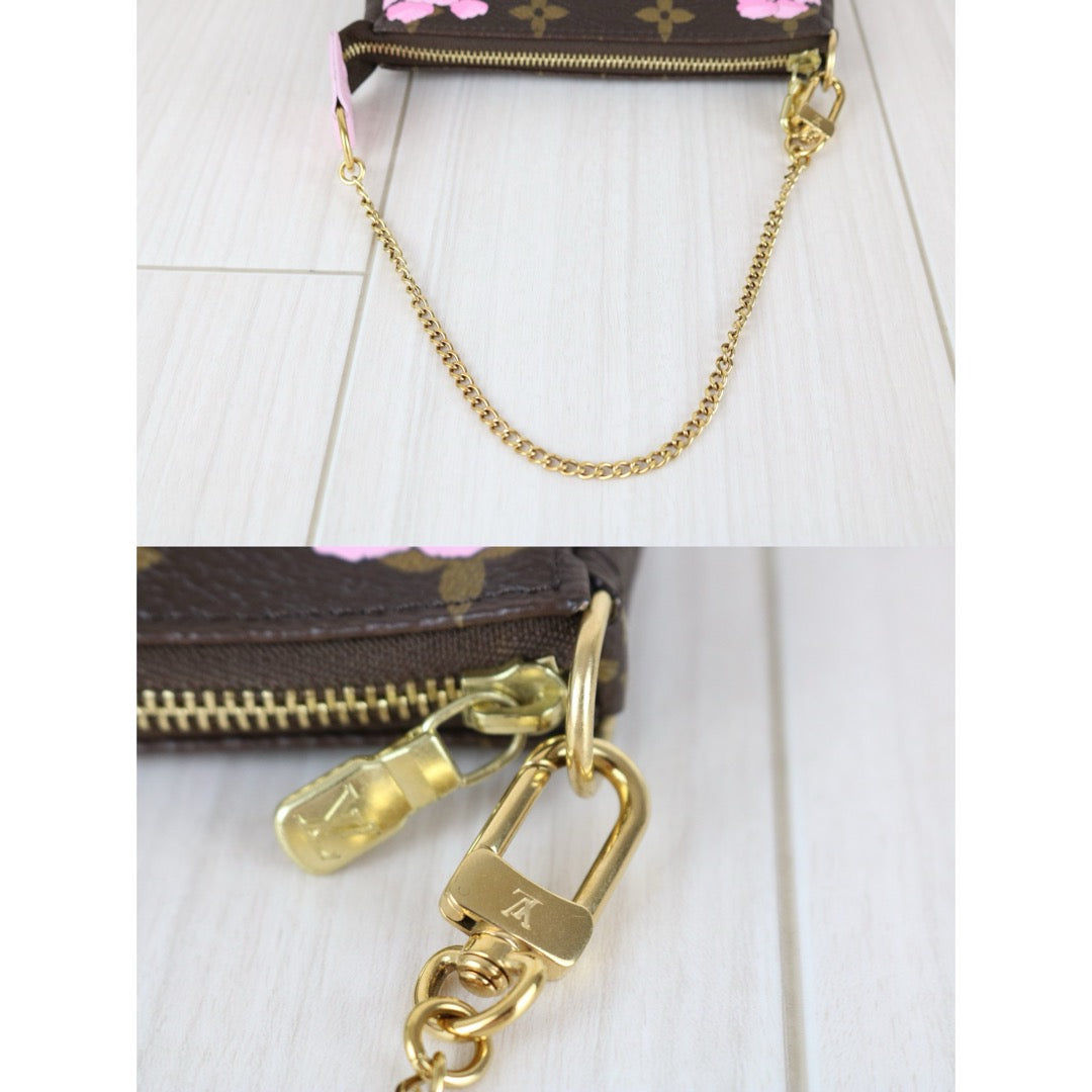 Very Good ( Rank A) ｜ LV Monogram Mini Pochette Accessoires Limited edition｜X25091406