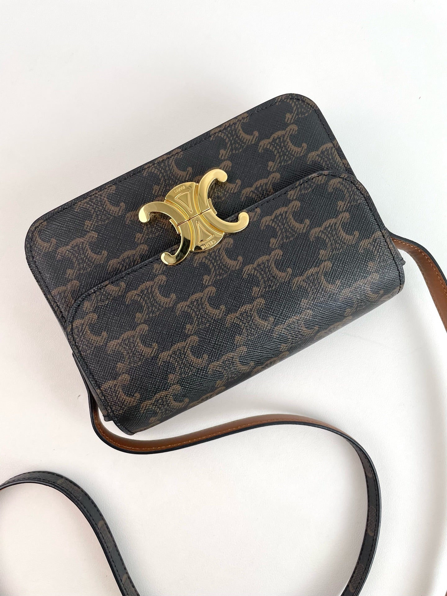 Second installment 2/3｜ Very Good ( Rank A) ｜CELINE Macadam Triomphe Shoulder Bag Golden Hardware