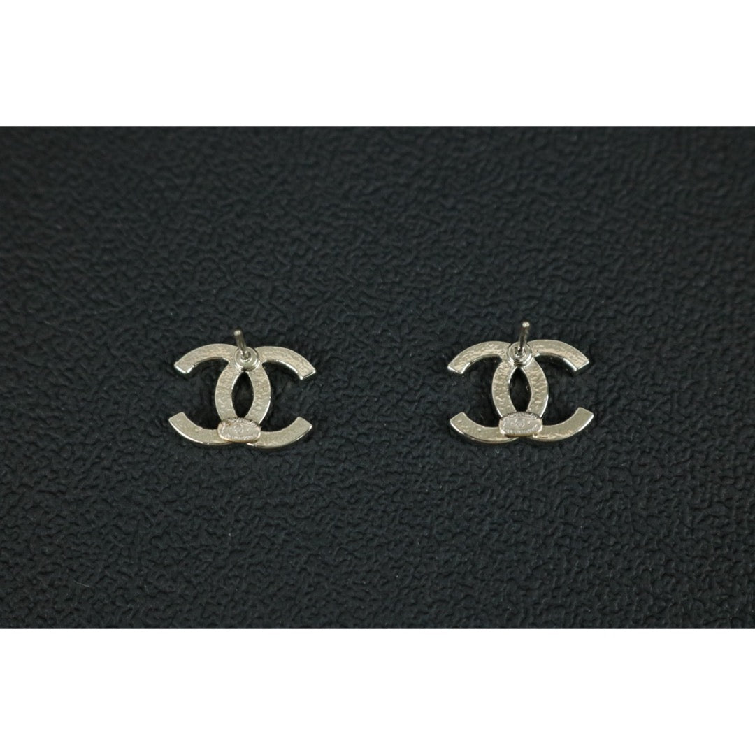 Include Authentic Detective Certificate of Authenticity｜Very Good ( Rank A) ｜CHANEL A14V COCO Mark  Rhinestone Earrings Made In 2014Year｜S26061003