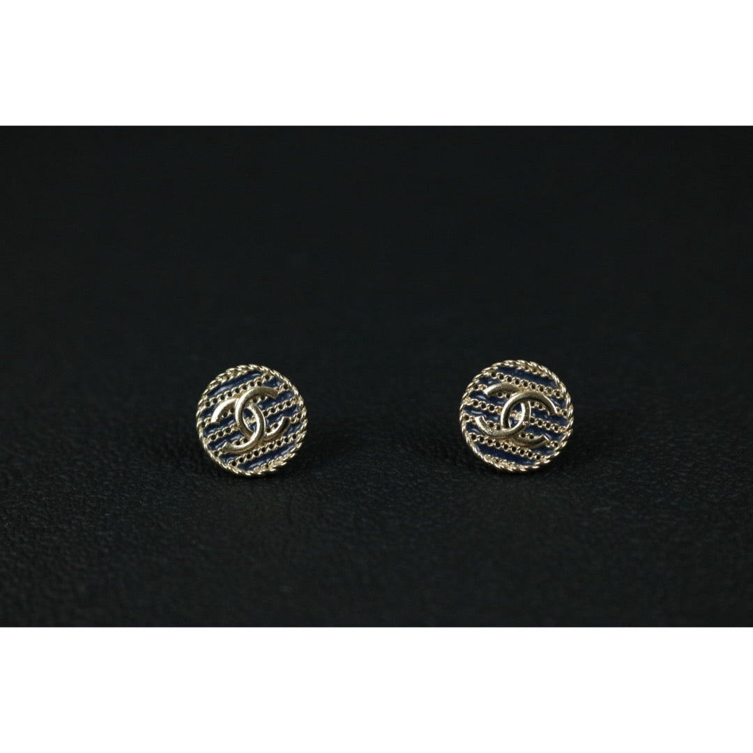 Include Authentic Detective Certificate of Authenticity｜Very Good ( Rank A) ｜CHANEL F19C Coco Mark Cruise Collection Earrings Made In 2019 Year ｜Z26091603