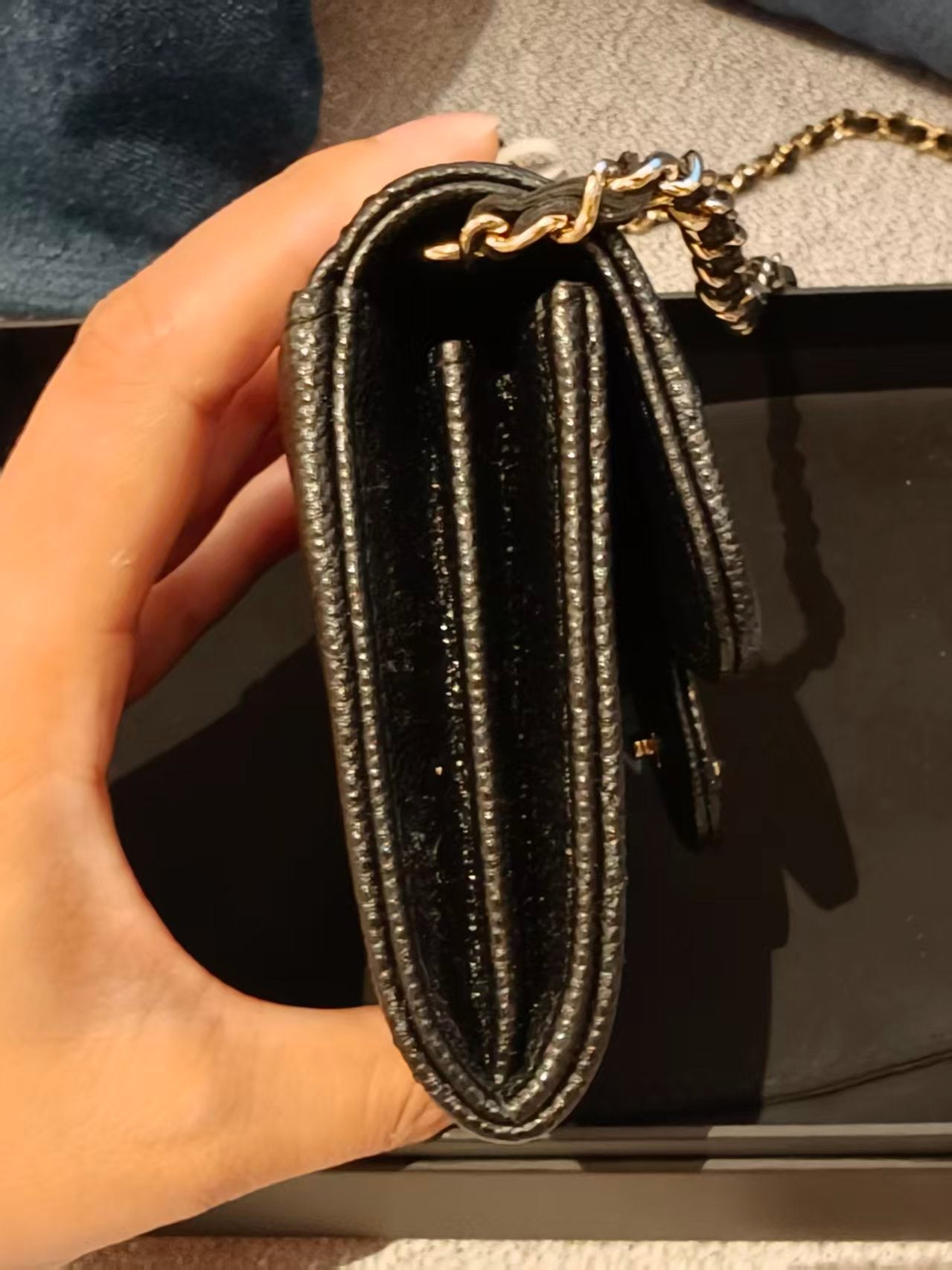 Include Entrupy Certificate of Authenticity｜CHANEL Caviar Skin Chain Shoulder Bag Black