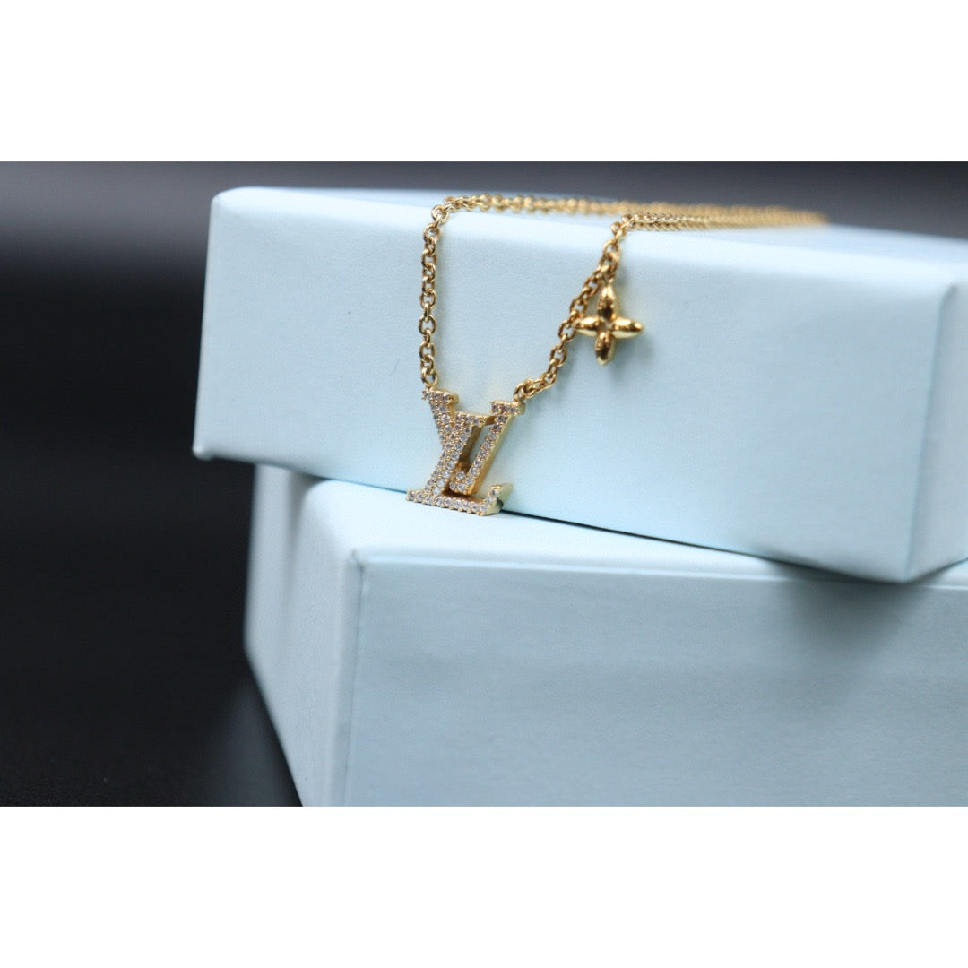 Very Good ( Rank A) ｜ LV Collier LV Lconic Gold Monogram Flower Rhinestone Necklace ｜24122627