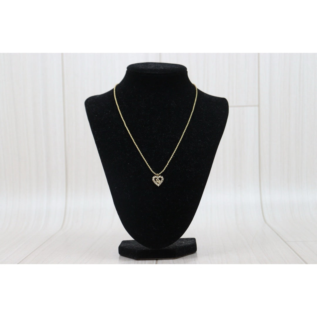 Good ( Rank AB) ｜ Dior Heart Rhinestone Necklace ｜V25071016