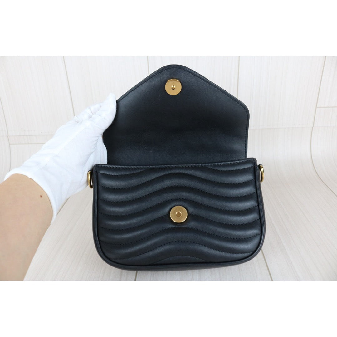 Very Good ( Rank A)｜ LV Calf Leather  New Wave Multi Pochette  Black IC Chips Model｜S25090503