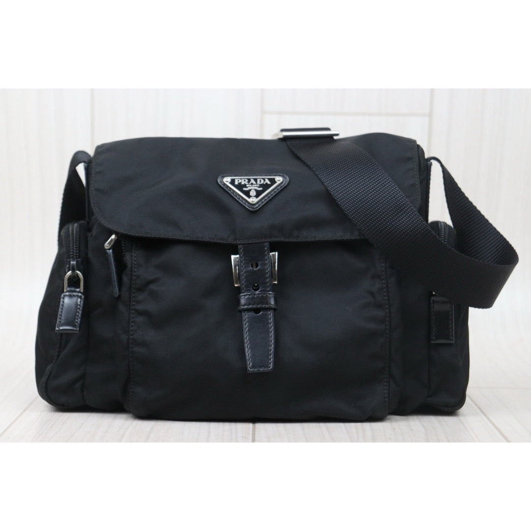 Good ( Rank AB)｜Prada  Nylon ShoulderBag Black｜24110705