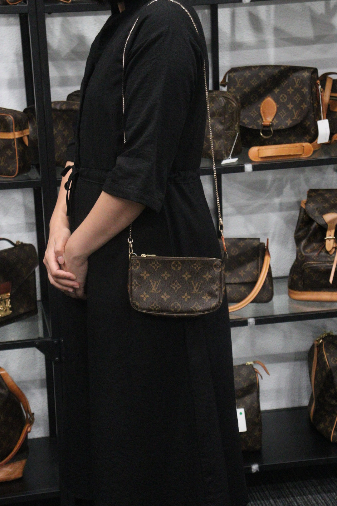 Rank A ｜ LV Monogram Pochette Accessoires ｜23082608