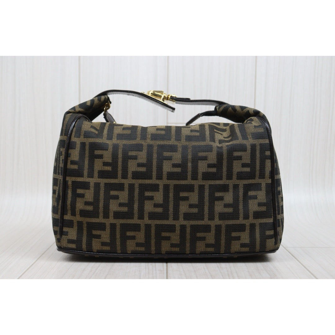 Include Entrupy Certificate of Authenticity｜Good ( Rank AB)｜ FENDI GM Zucca Handbag ｜26042303