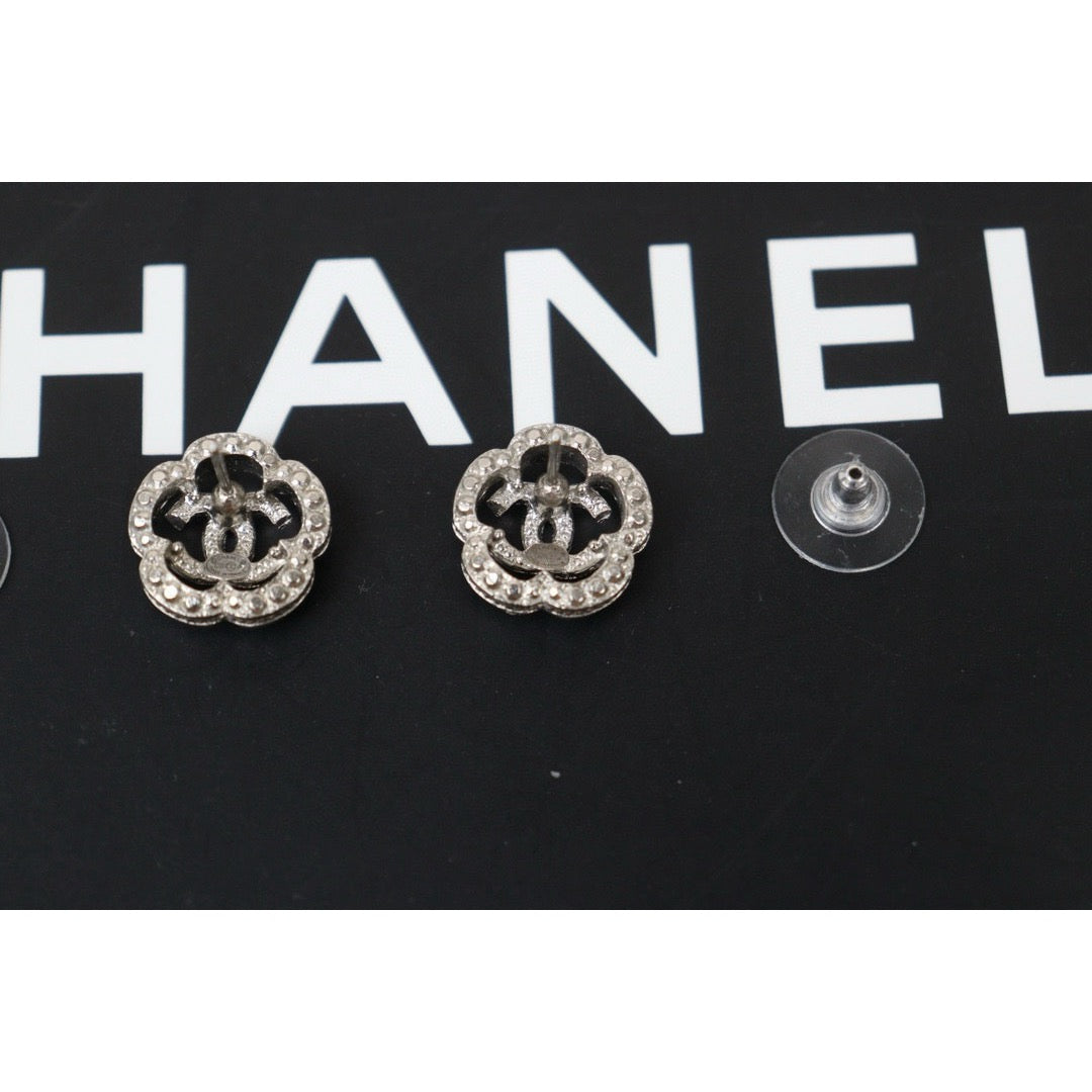 Very Good ( Rank A) ｜CHANEL COCO Mark Silver Diamond Vintage Earrings ｜S24102413