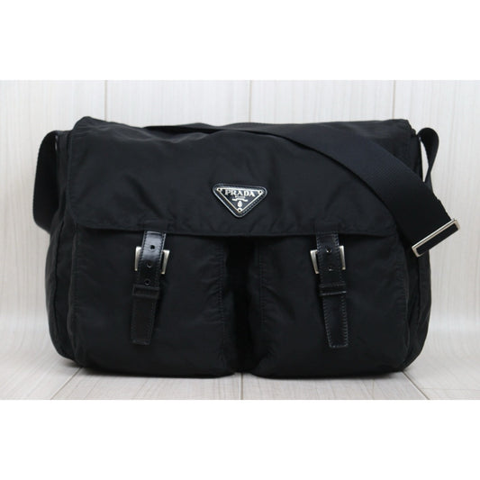 Good ( Rank AB) ｜Prada  Nylon ShoulderBag GM Black Silver Hardware｜25090807