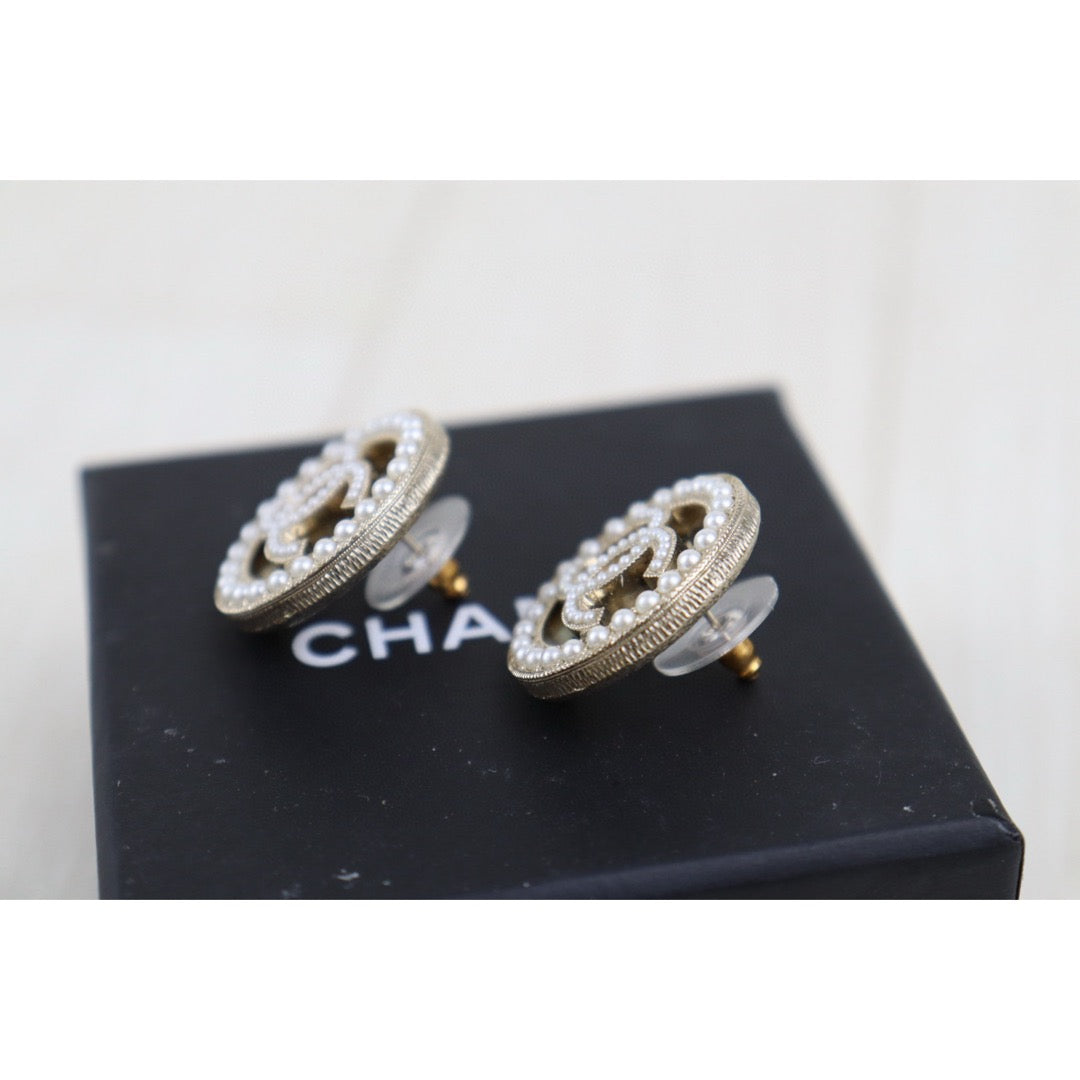 Very Good ( Rank A)｜CHANEL COCO Mark Diamond Pearl Earrings ｜H25011106