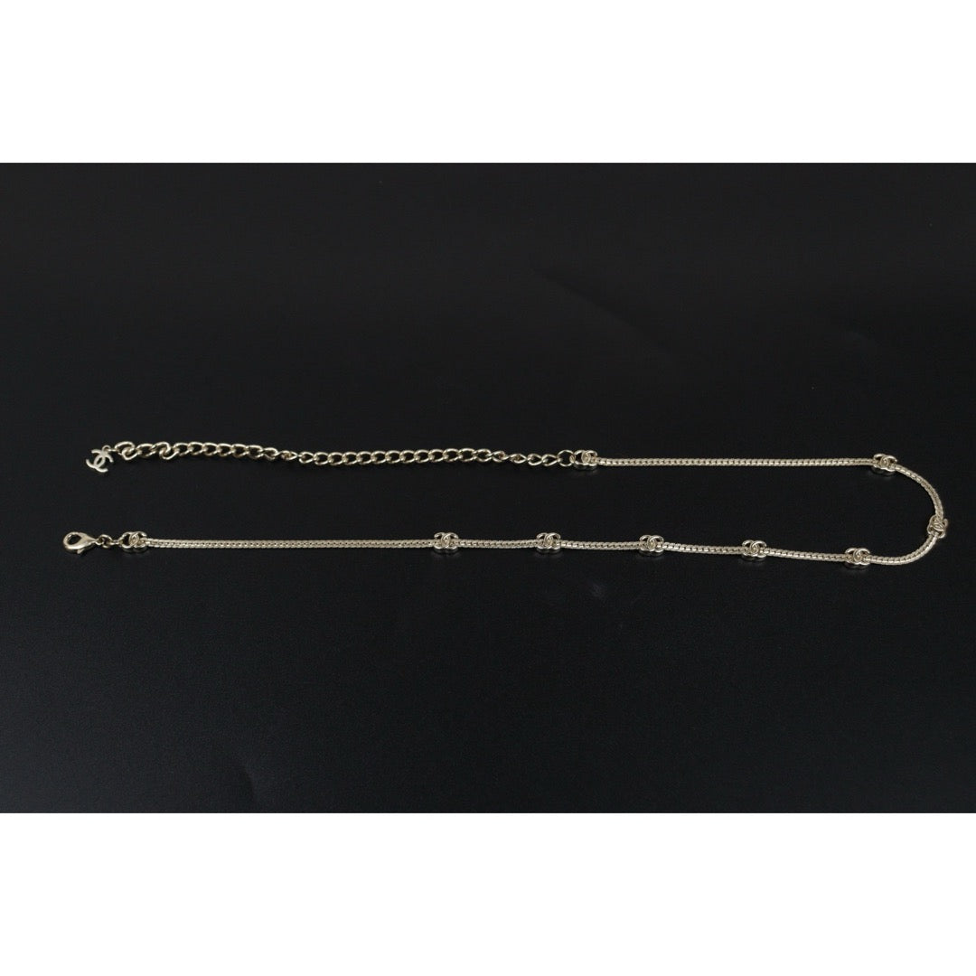 Very Good ( Rank A) ｜  CHANEL Coco Mark 24B Snake Bone Chain  Choker Necklace ｜V25110608
